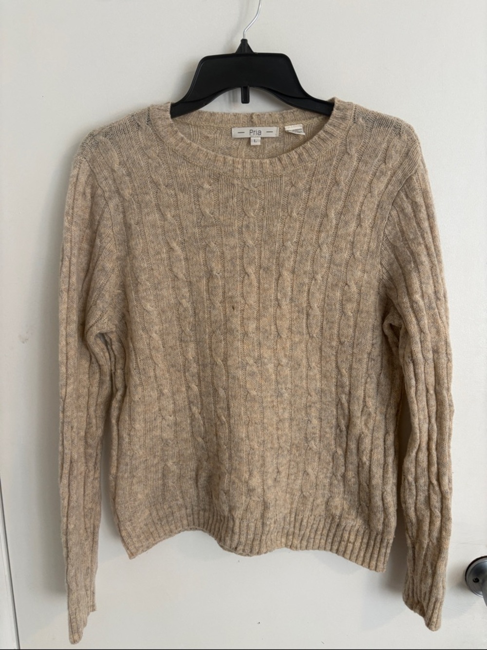 Pria Cable-Knit Lambswool Crewneck Sweater in Beige